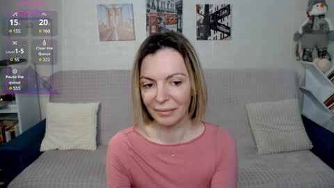 kiramartins cat online show from December 4, 2024, 4:32 am