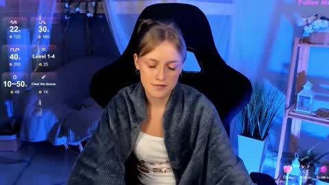 Snapshot of kiramontoyaa chatting on September 27, 2025, 6:35 pm Kira online show from September 27, 2025, 6:35 pm