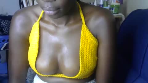 Snapshot of kiranoir1 chatting on September 15, 2025, 6:35 am Kira online show from September 15, 2025, 6:35 am