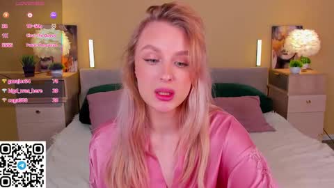 Kira online show from February 3, 2026, 6:22 am