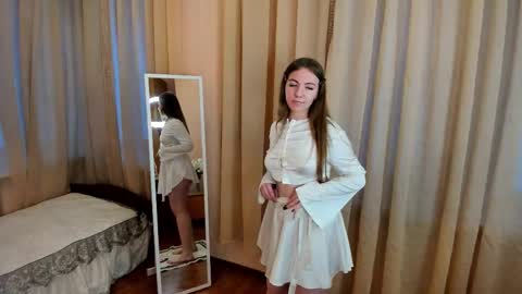  Kira  online show from November 27, 2025, 2:35 am