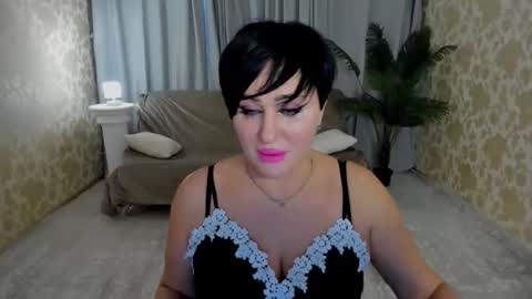 Kira online show from January 9, 2026, 11:35 am