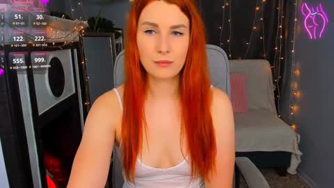 kiraxmoon online show from December 5, 2024, 7:16 am