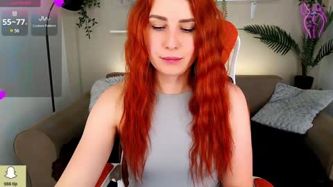 kiraxmoon online show from February 3, 2025, 10:03 am