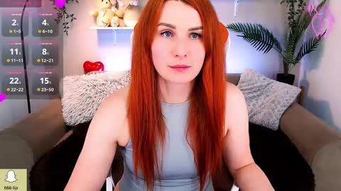 kiraxmoon online show from February 10, 2025, 10:51 pm