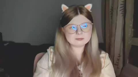 Snapshot of kirayume chatting on May 19, 2026, 6:14 pm KiraYume online show from May 19, 2026, 6:14 pm