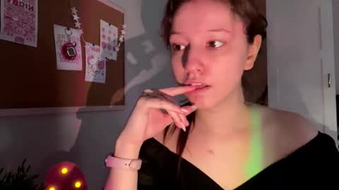 kiridiasi online show from November 4, 2025, 10:58 am