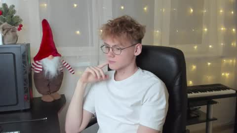 Kirill and Andrey online show from December 29, 2024, 7:22 pm