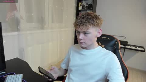 Kirill and Andrey online show from February 12, 2025, 10:59 pm