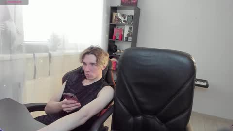 Kirill and Andrey online show from February 16, 2025, 8:21 am