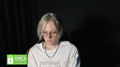Snapshot of kirill_20_cm chatting on May 13, 2026, 9:11 pm Kirill and Andrey online show from May 13, 2026, 9:11 pm