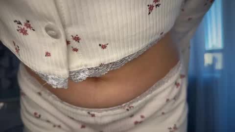 Hi my name is Eva Im new here I hope for your support - online show from January 13, 2025, 10:25 am