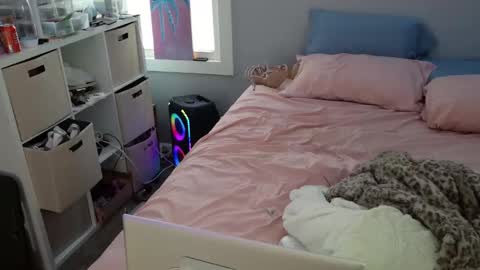 Snapshot of kirkcammerman1 chatting on January 4, 2025, 5:37 pm Onya online show from January 4, 2025, 5:37 pm