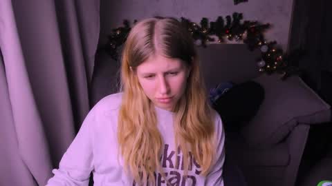 Kira online show from December 7, 2024, 9:22 pm