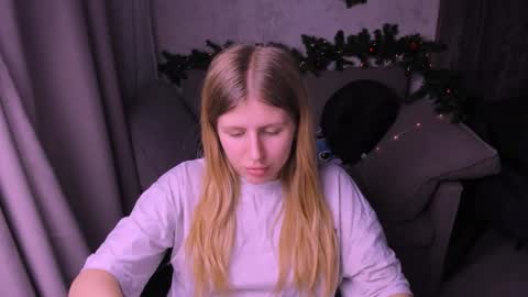Kira online show from December 13, 2024, 9:41 pm