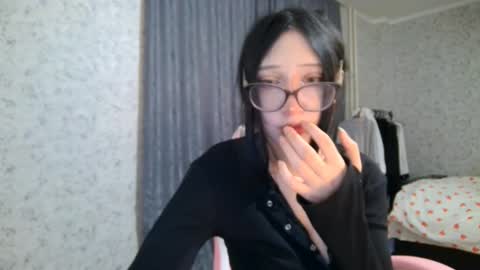 Snapshot of kirstievelasco chatting on September 25, 2025, 6:44 pm Nicole online show from September 25, 2025, 6:44 pm