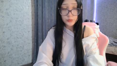 Snapshot of kirstievelasco chatting on October 2, 2025, 6:48 pm Nicole online show from October 2, 2025, 6:48 pm