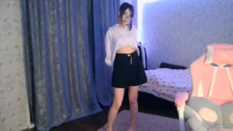 Snapshot of kirstievelasco chatting on October 23, 2025, 6:28 pm Nicole online show from October 23, 2025, 6:28 pm