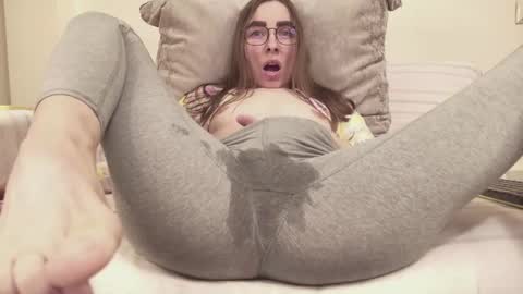 Wet Girl online show from October 27, 2025, 11:58 am