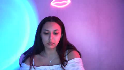 kiss_ameliaa online show from February 19, 2025, 10:34 am