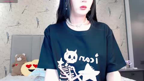 kiss_passion_ online show from September 9, 2025, 4:34 am