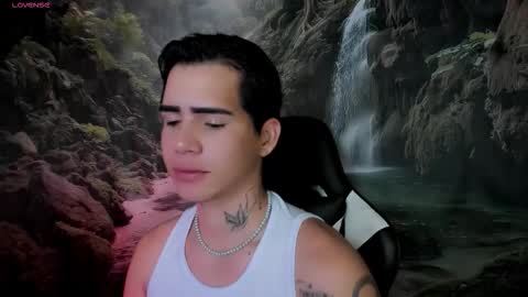 kiss_whitee online show from February 28, 2026, 6:58 am