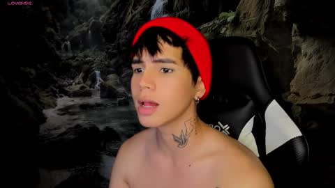 kiss_whitee online show from March 20, 2026, 12:37 am