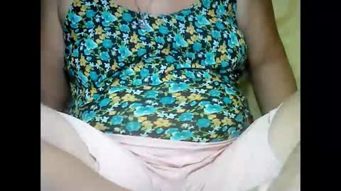 Snapshot of kissableapple chatting on September 23, 2025, 10:18 am apple online show from September 23, 2025, 10:18 am