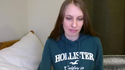 Allie online show from December 7, 2024, 2:42 am