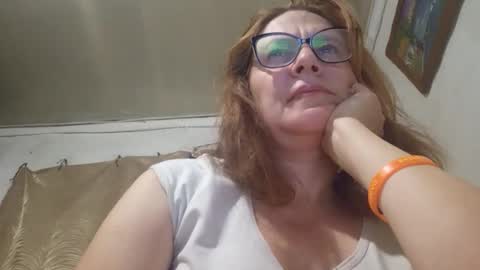 kissandvibe online show from November 5, 2025, 7:25 pm