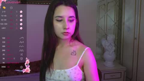 Snapshot of kisses_eva chatting on October 9, 2025, 11:52 am Hot Eva online show from October 9, 2025, 11:52 am