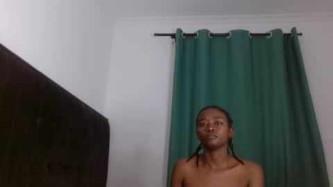 kisses_galore online show from June 22, 2026, 7:11 pm