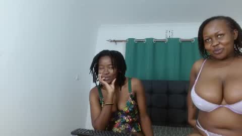 kisses_galore online show from July 7, 2026, 8:13 pm