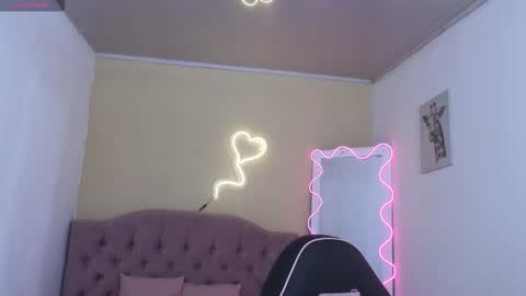 KISSI  online show from October 6, 2025, 11:29 am