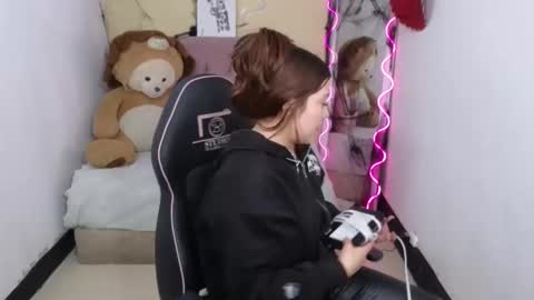 KISSI  online show from October 27, 2025, 11:25 am