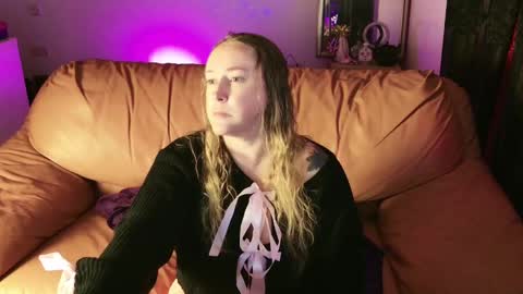 kissica online show from January 15, 2025, 4:54 pm