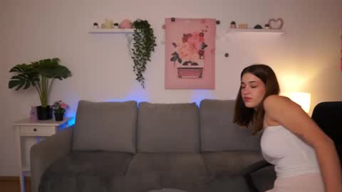 Sisi online show from November 22, 2025, 6:51 pm