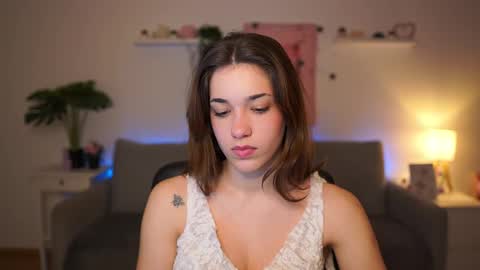 Sisi online show from January 15, 2026, 2:21 pm