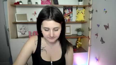 Snapshot of kissleoxx chatting on June 22, 2026, 12:24 pm kissleoxx online show from June 22, 2026, 12:24 pm
