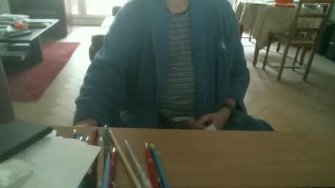 Snapshot of kisslog1 chatting on October 18, 2025, 7:20 am kisslog1 online show from October 18, 2025, 7:20 am