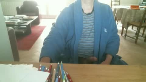 Snapshot of kisslog1 chatting on October 19, 2025, 8:37 am kisslog1 online show from October 19, 2025, 8:37 am