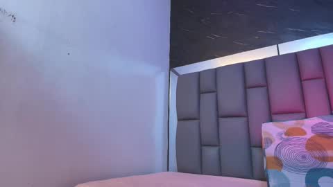 Snapshot of kissme_luna chatting on October 6, 2025, 7:22 pm BELLA FLAME online show from October 6, 2025, 7:22 pm