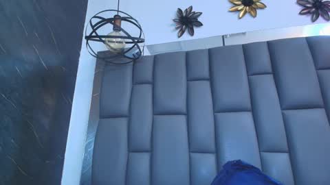 BELLA FLAME online show from January 9, 2026, 7:04 pm