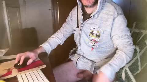 kissofbanned1983 online show from March 19, 2026, 10:41 am