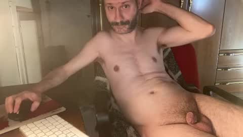 kissofbanned1983 online show from August 5, 2026, 3:04 pm