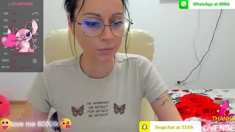 kisssnicol online show from February 20, 2025, 4:03 pm