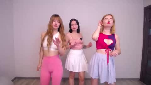 Snapshot of kisulya_meow246 chatting on October 25, 2025, 3:07 pm Vikki Rose online show from October 25, 2025, 3:07 pm