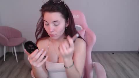 Snapshot of kisulya_meow246 chatting on October 29, 2025, 5:10 am Vikki Rose online show from October 29, 2025, 5:10 am