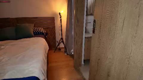 kite__ online show from July 28, 2026, 8:52 pm