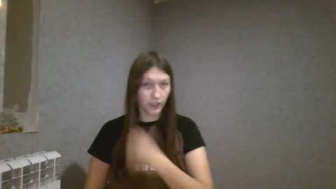 Snapshot of kiti_kitiss chatting on October 24, 2025, 4:03 pm kiti_kitiss online show from October 24, 2025, 4:03 pm